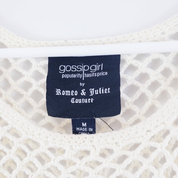 🚫SOLD🚫 Romeo & Juliet Couture Crochet Boho Top - Picture 5 of 6